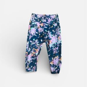 Tek Gear Multicolor Ultrastretch Capri Leggings